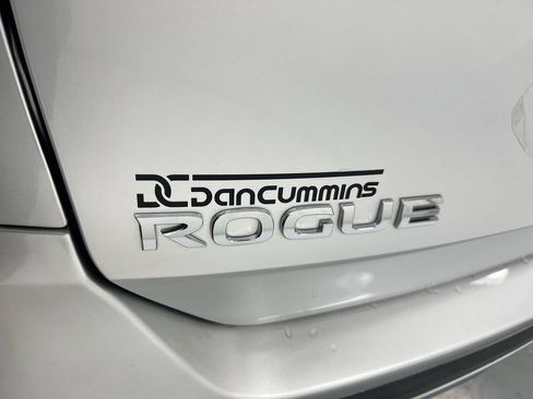 Used 2017 Nissan Rogue S AWD/4WD image 25