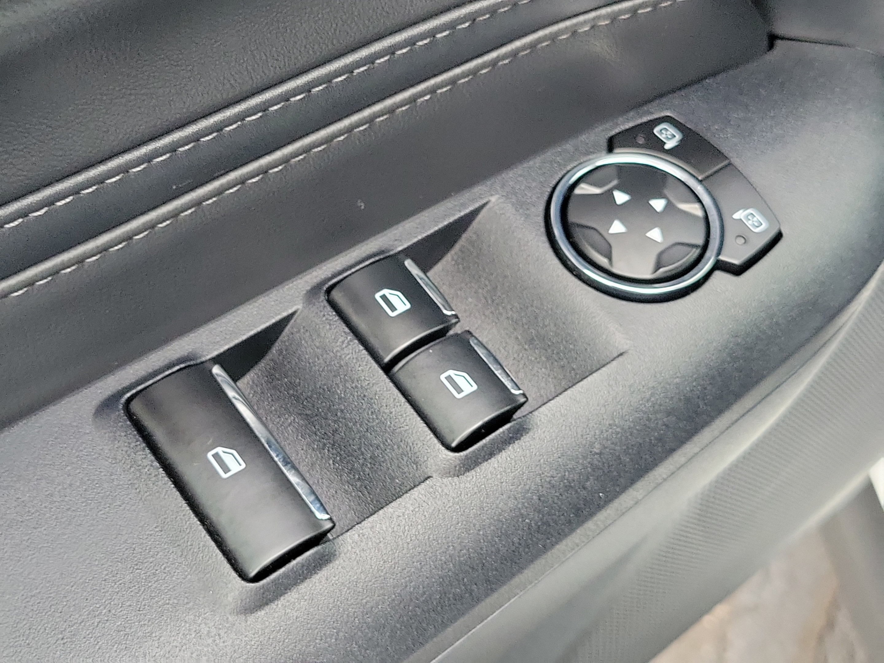 Used 2024 Ford Mustang GT Premium RWD image 18