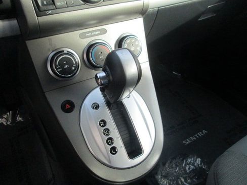 Used 2010 Nissan Sentra 2.0 SR w/ Convenience Pkg image 15