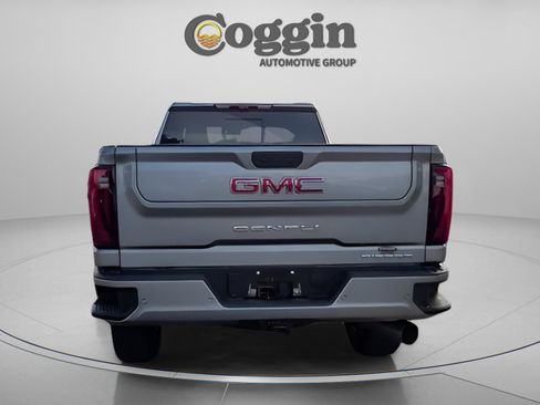 New 2026 GMC Sierra 3500 Denali w/ Denali Reserve Package image 9
