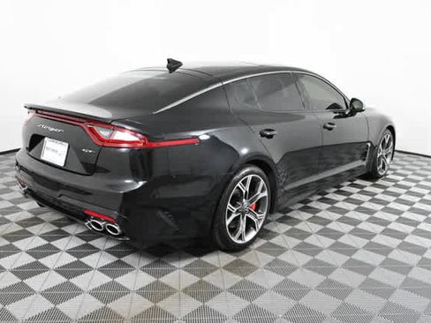 Used 2018 Kia Stinger GT1 image 8