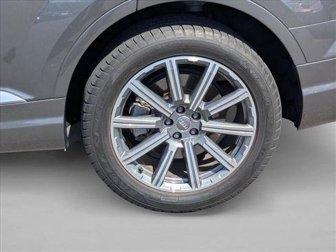 Used 2018 Audi Q7 3.0T Premium Plus w/ Premium Plus Package AWD/4WD image 10