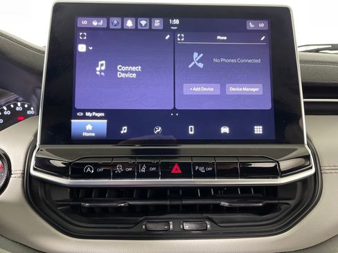 Used 2025 Jeep Compass Limited image 22