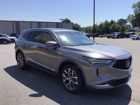Used 2023 Acura MDX SH-AWD w/ Technology Package image 8