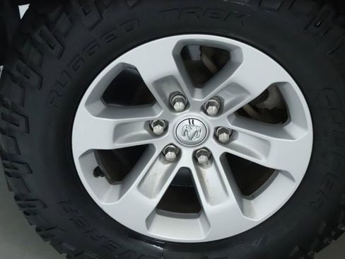 Used 2019 RAM 1500 Laramie image 45