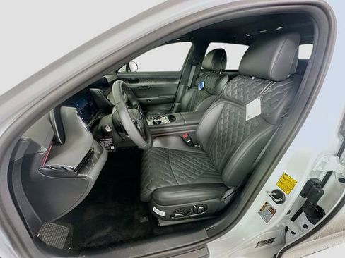 New 2026 Genesis G90 3.5T Prestige image 16