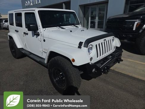 Used 2015 Jeep Wrangler Unlimited Sahara w/ Connectivity Group image 1