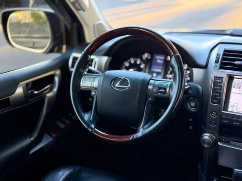 Used 2012 Lexus GX 460 w/ Convenience Pkg AWD/4WD image 30