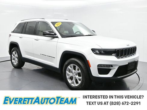 Used 2023 Jeep Grand Cherokee Limited AWD/4WD image 1