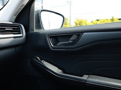 Used 2025 Ford Escape Active FWD image 25