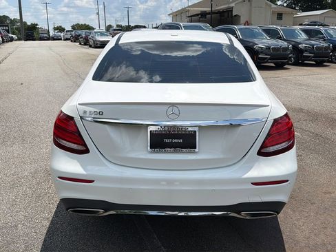 Used 2018 Mercedes-Benz E 300 image 6