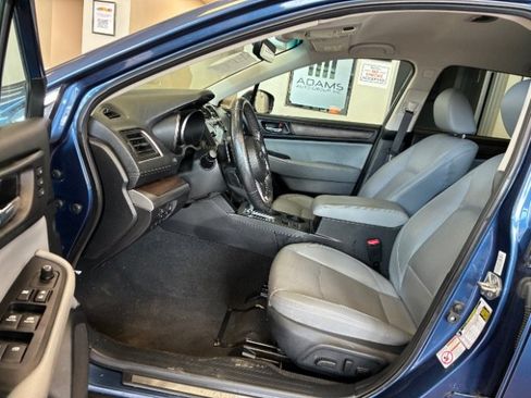 Used 2019 Subaru Outback 2.5i Limited AWD/4WD image 18