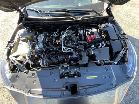 Used 2025 Nissan Altima 2.5 SV image 32