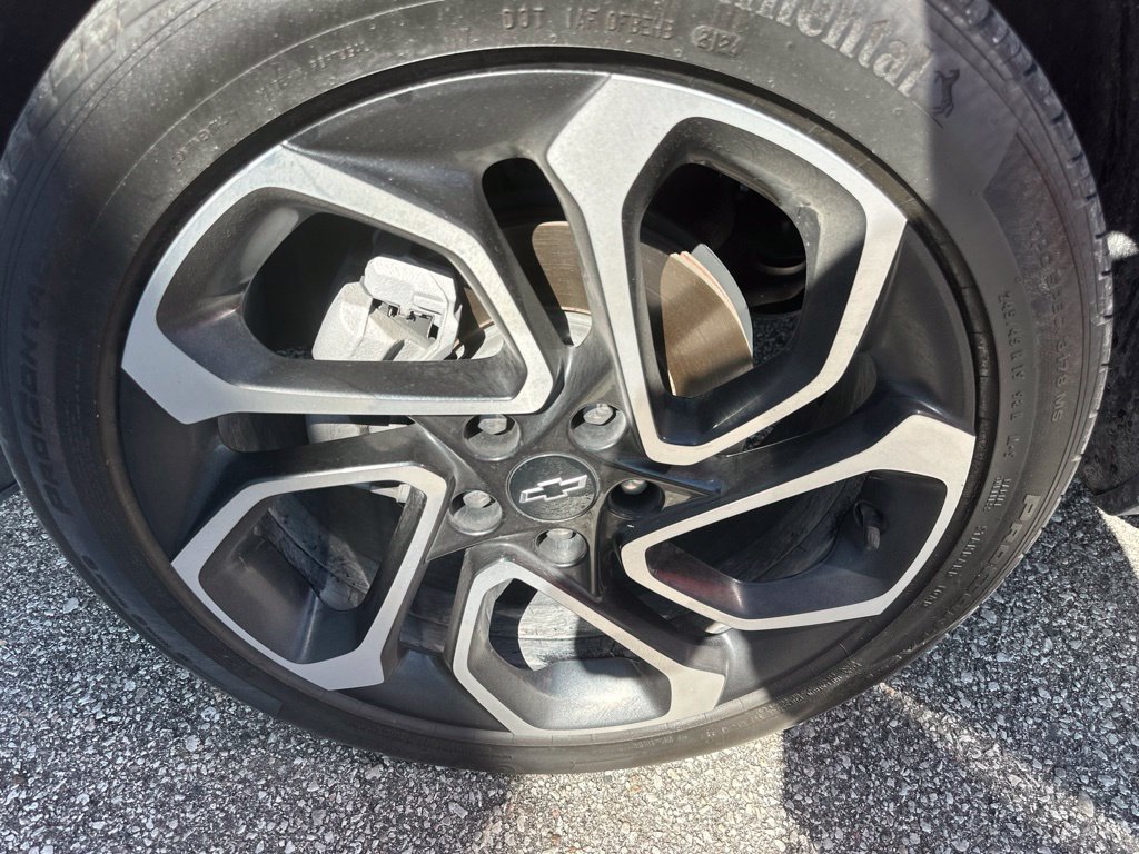 Used 2025 Chevrolet Trax RS w/ Driver Confidence Package FWD image 53