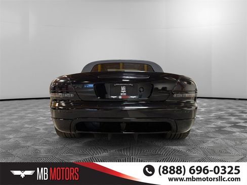 Used 2008 Dodge Viper SRT-10 image 4