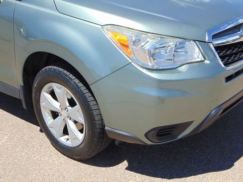 Used 2016 Subaru Forester 2.5i w/ Alloy Wheel Package AWD/4WD image 2