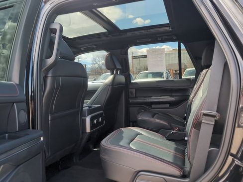 Used 2024 Ford Expedition Limited AWD/4WD image 18
