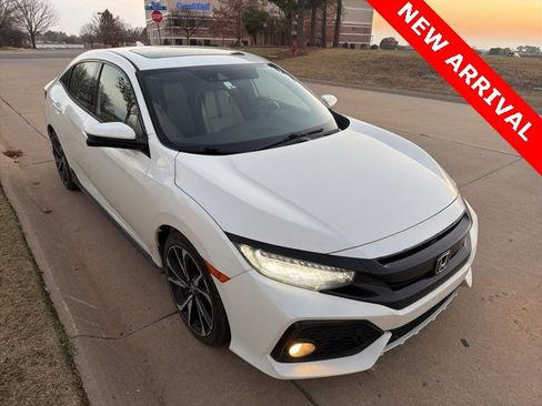 Used 2017 Honda Civic Sport Touring image 1