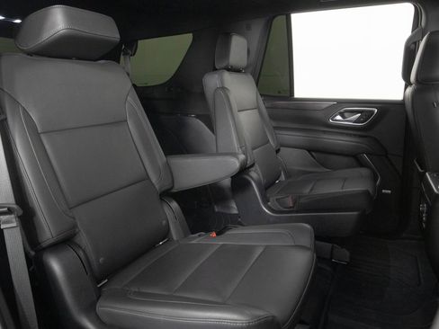 Used 2022 Chevrolet Tahoe Z71 w/ Z71 Off-Road Package image 17