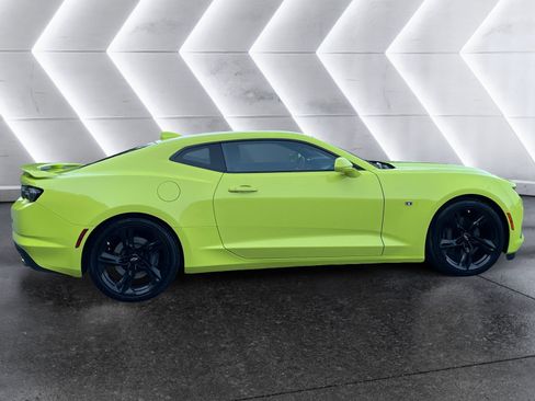 Used 2020 Chevrolet Camaro SS RWD image 7