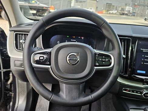 Certified 2025 Volvo XC60 B5 Plus image 21