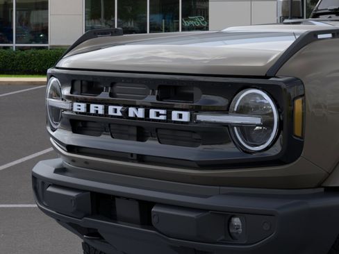 New 2026 Ford Bronco Outer Banks AWD/4WD image 19