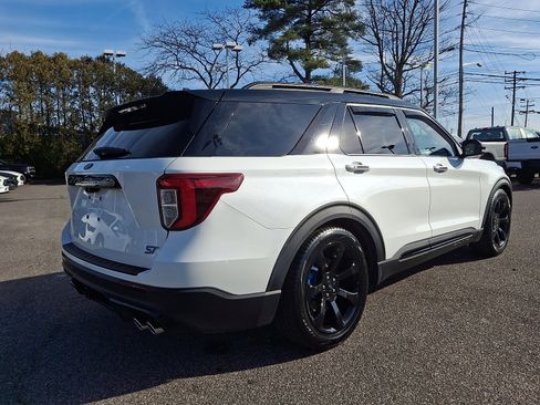 Used 2024 Ford Explorer ST w/ Equipment Group 401A image 10