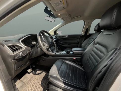 Used 2018 Ford Edge SEL w/ Equipment Group 201A FWD image 5
