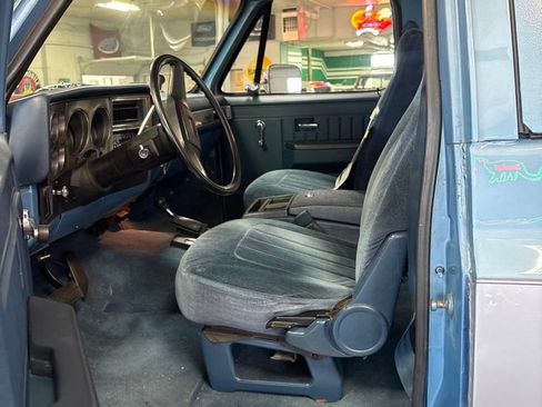 Used 1987 Chevrolet Blazer 4WD image 6