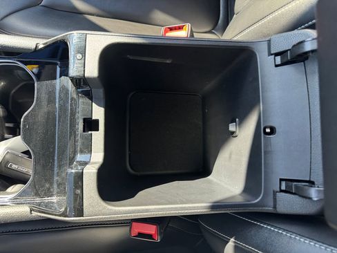 Used 2023 Jeep Grand Cherokee Limited w/ Black Appearance Package image 31