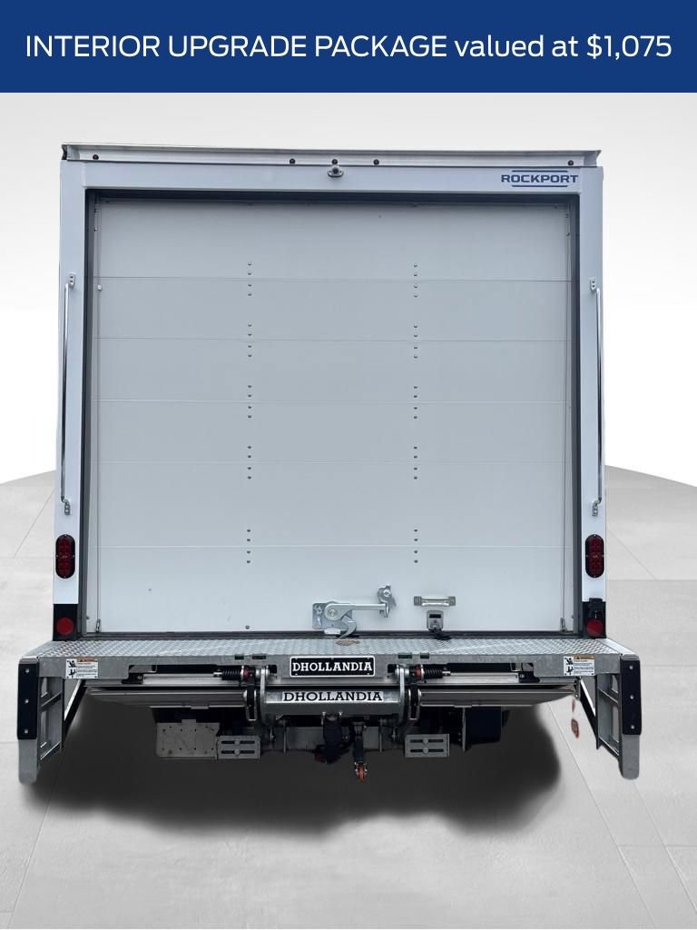 New 2027 Ford E-450 and Econoline 450 Super Duty w/ Interior Upgrade Package RWD image 6