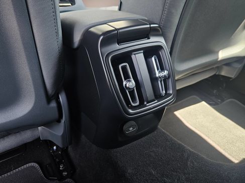 Used 2024 Polestar Polestar 2 AWD/4WD image 21