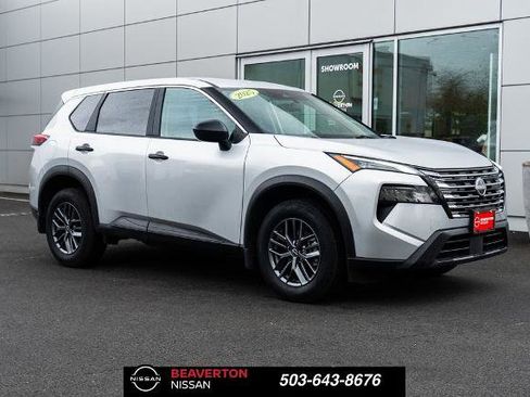 Certified 2025 Nissan Rogue S AWD/4WD image 1