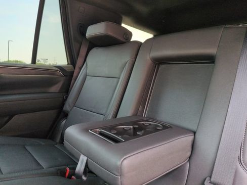 Used 2024 Chevrolet Tahoe Z71 w/ Luxury Package AWD/4WD image 26
