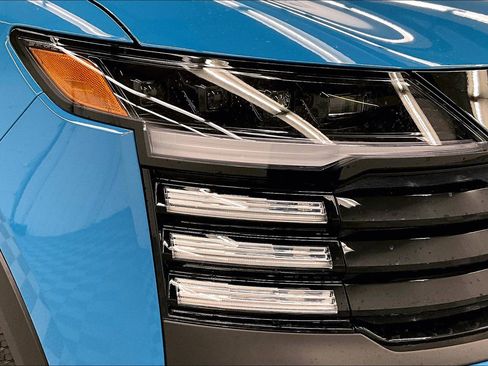 New 2025 Nissan Kicks SR w/ SR Premium Package image 40