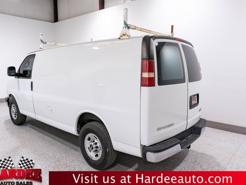 Used 2017 GMC Savana 2500 image 3