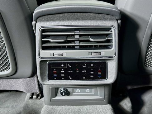New 2026 Audi Q7 Premium Plus image 24