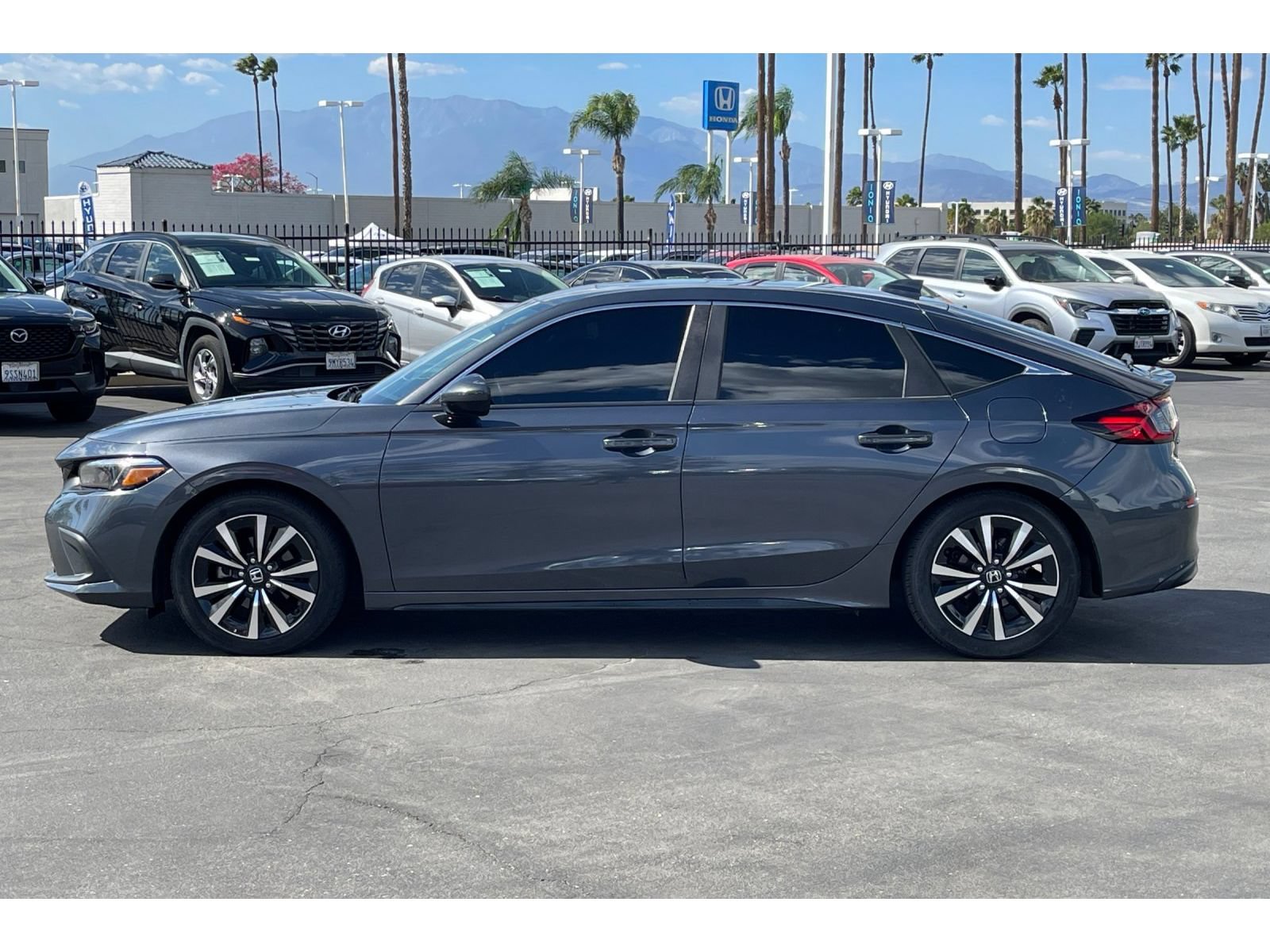 Certified 2023 Honda Civic EX-L image 2