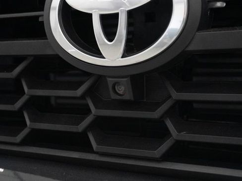 Used 2025 Toyota Tacoma TRD Off-Road AWD/4WD image 13