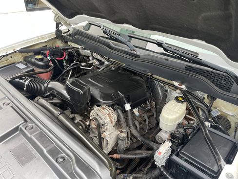 Used 2017 Chevrolet Silverado 2500 LTZ w/ Vortec Plus Package image 26