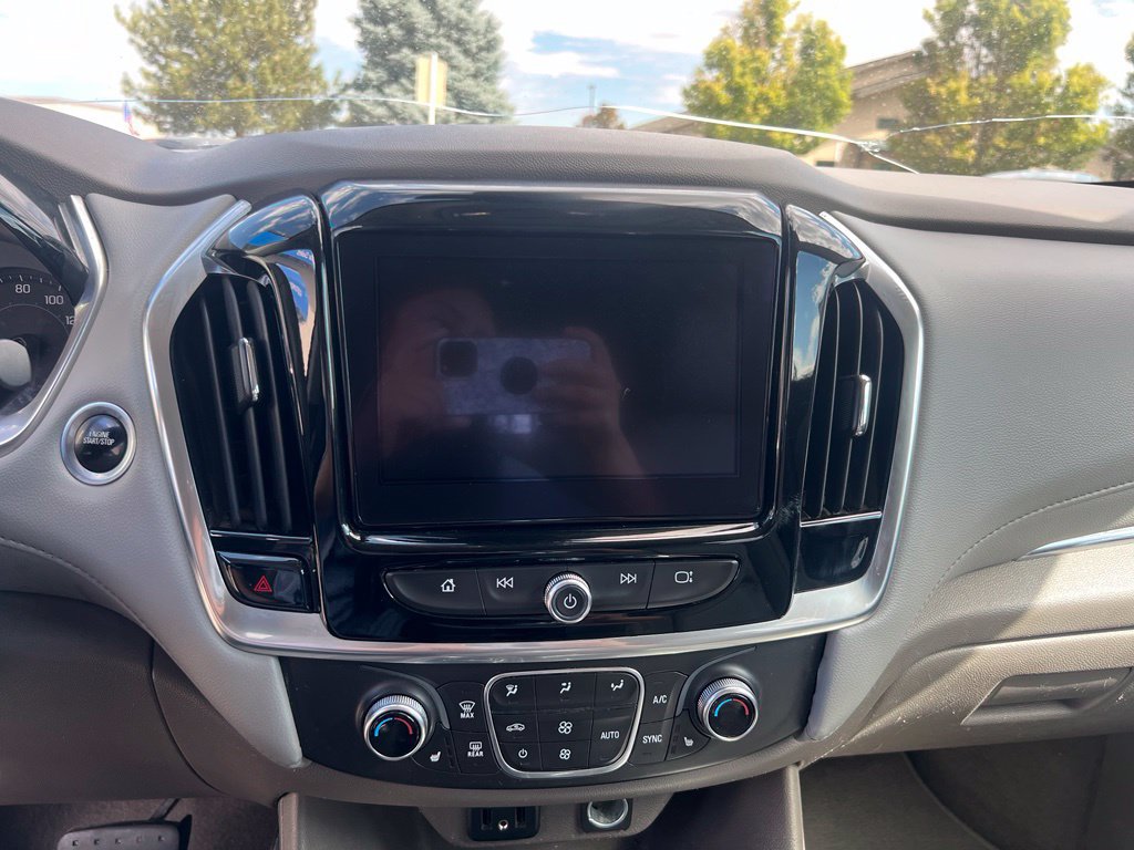 Used 2018 Chevrolet Traverse LT AWD/4WD image 18