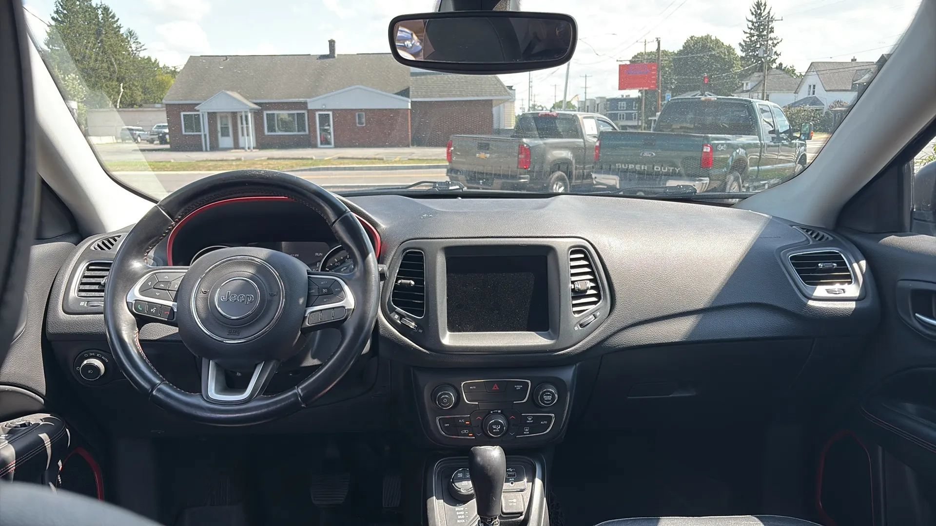 Used 2020 Jeep Compass Trailhawk AWD/4WD image 14