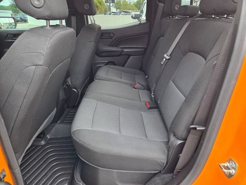 Certified 2025 Chevrolet Colorado W/T w/ WT Convenience Package II RWD image 7