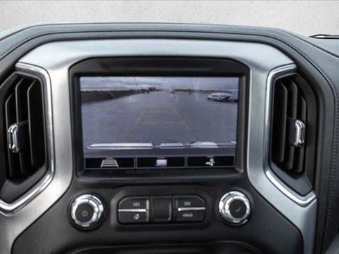 Used 2020 GMC Sierra 1500 SLE w/ SLE Value Package image 16