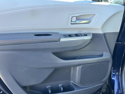 Used 2023 Toyota Sienna XSE image 27
