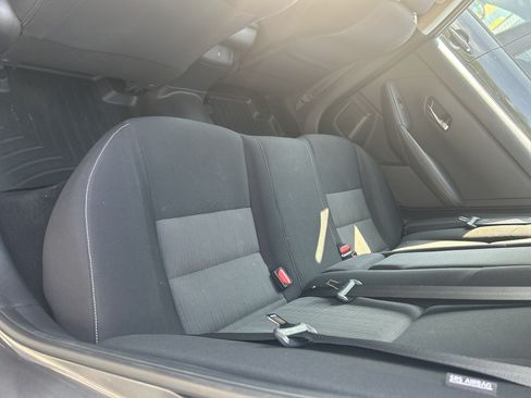 Used 2020 Nissan Sentra SV FWD image 11
