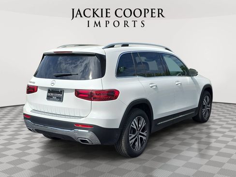Used 2025 Mercedes-Benz GLB 250 image 5