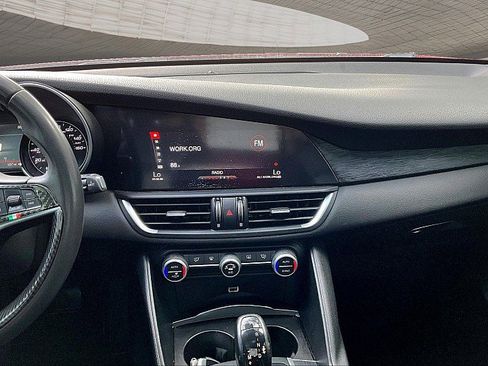 Used 2019 Alfa Romeo Giulia w/ Nero Edizione RWD image 3