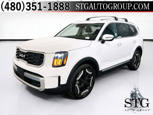Used 2024 Kia Telluride S image 1