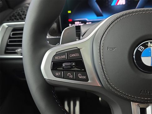 New 2026 BMW X5 M60i image 17